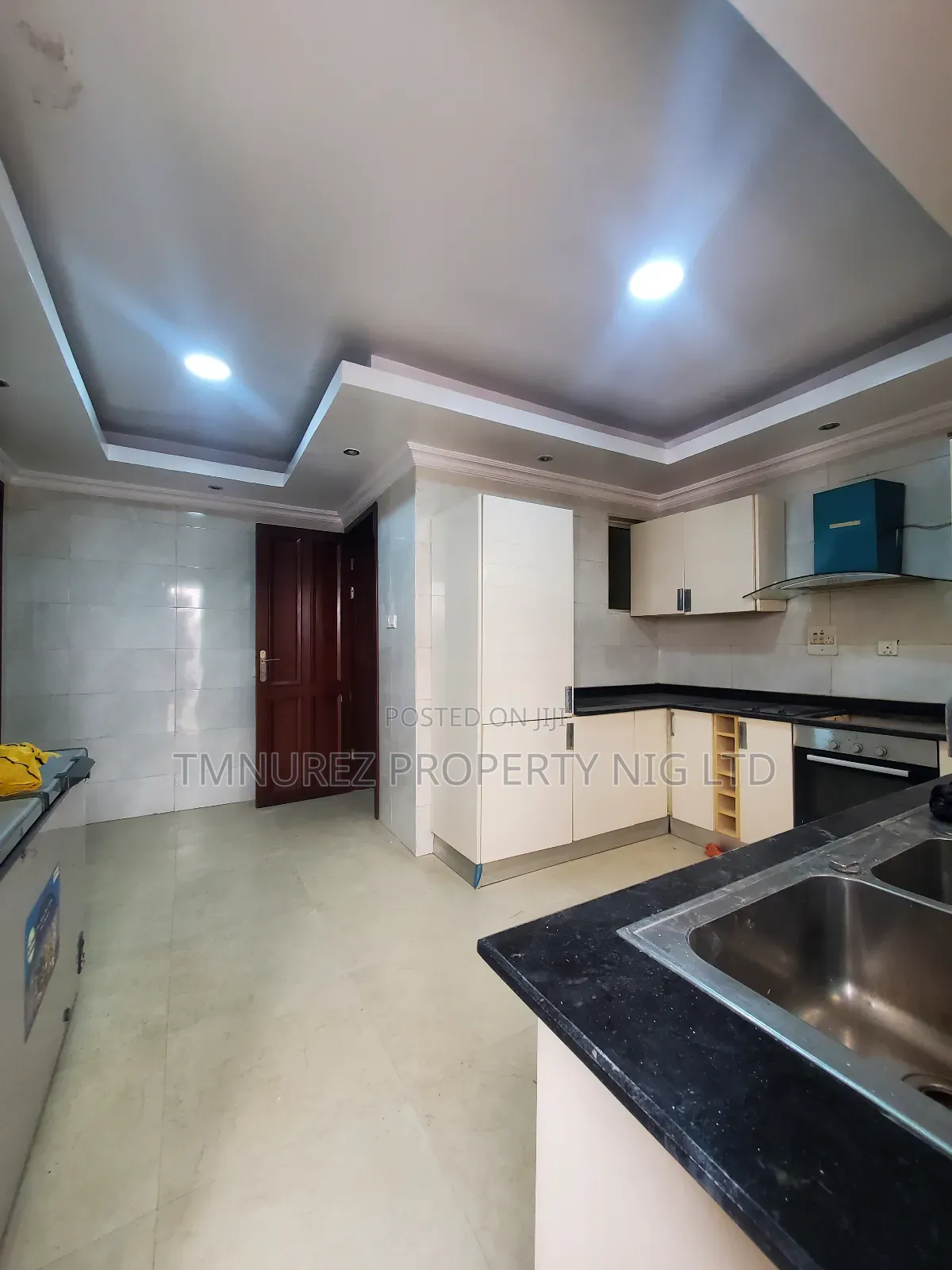 1bdrm Apartment in Lekki Phase1 for rent