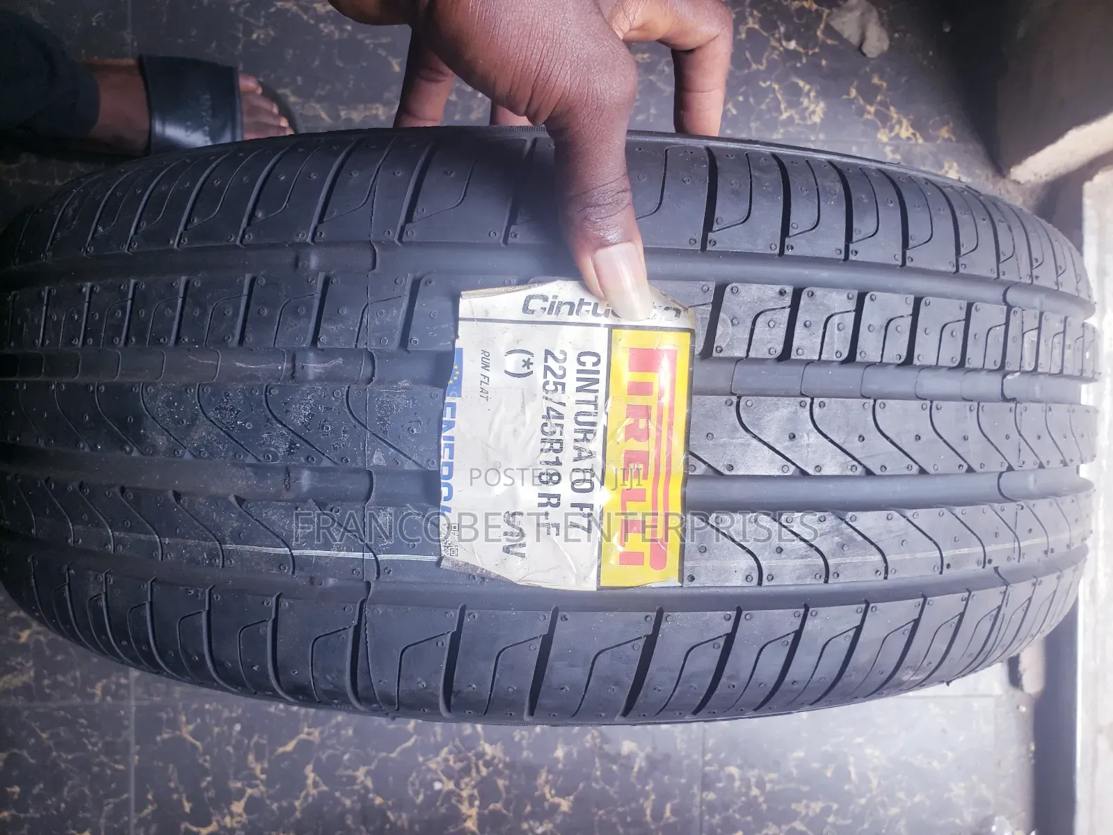 225/45r18 Pirelli Runonflat Tyre