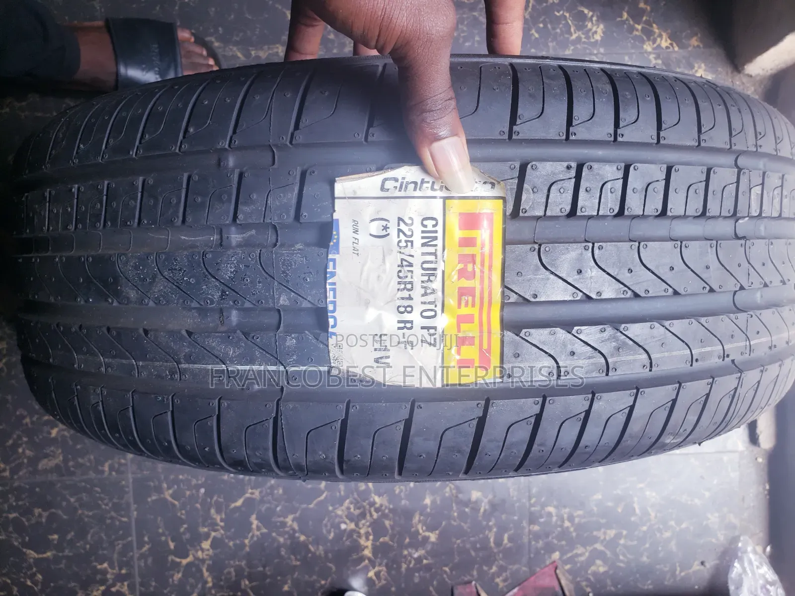 225/45r18 Pirelli Runonflat Tyre