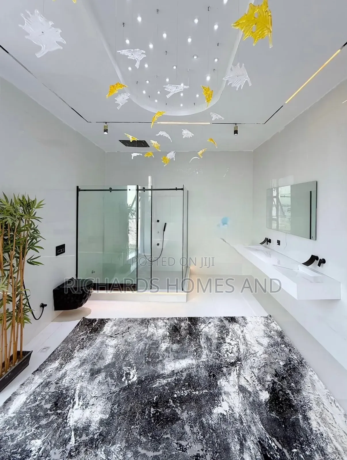5bdrm House in Osapa london for sale