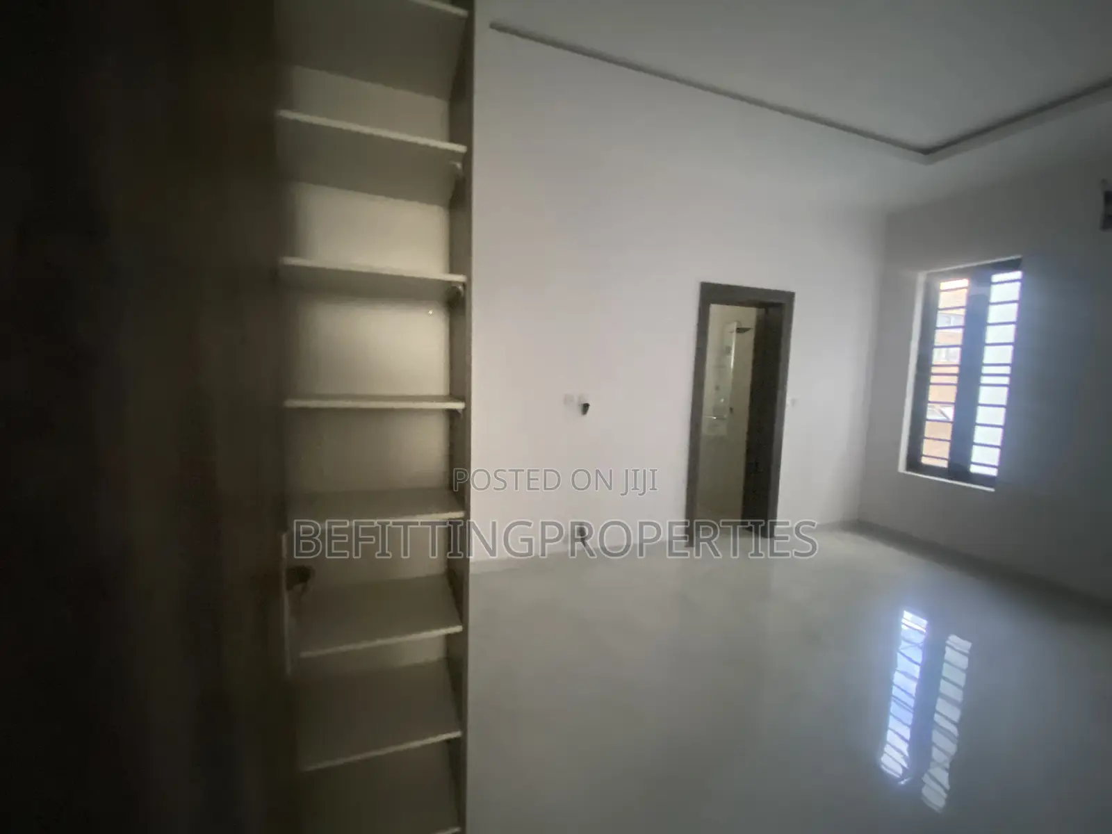 3bdrm Block of Flats in Ikeja for sale