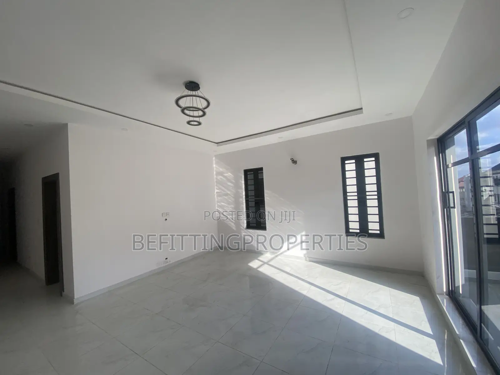 3bdrm Block of Flats in Ikeja for sale