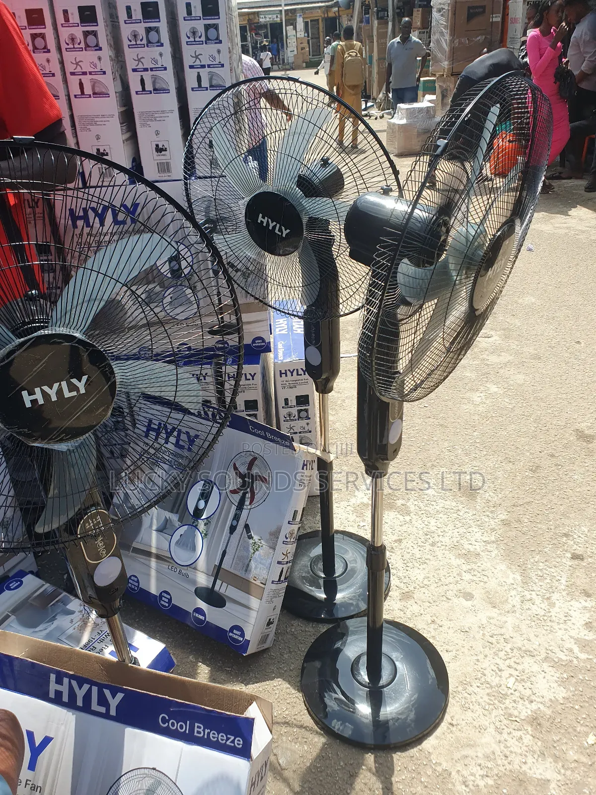 Hyly Rechargeable Fan 18"