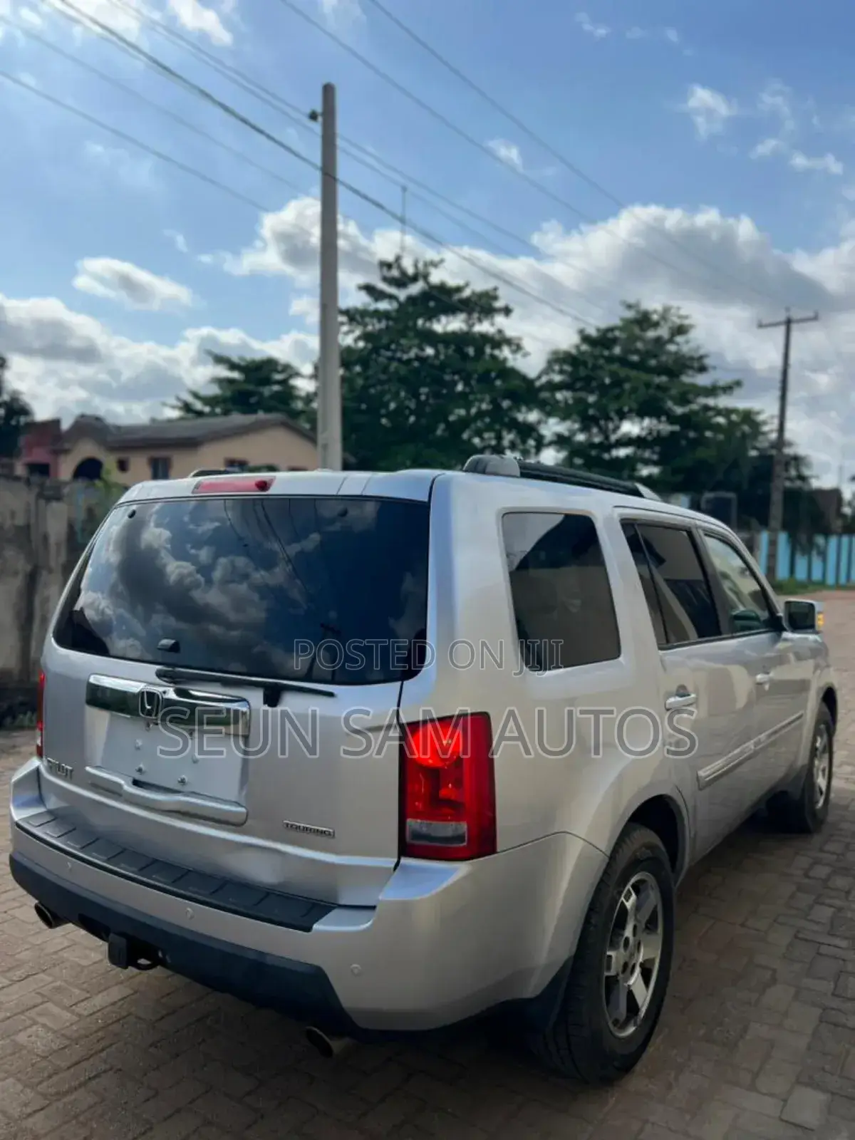 Honda Pilot Touring w/RES/Navi FWD (3.5L 6cyl 5A) 2010 Silver