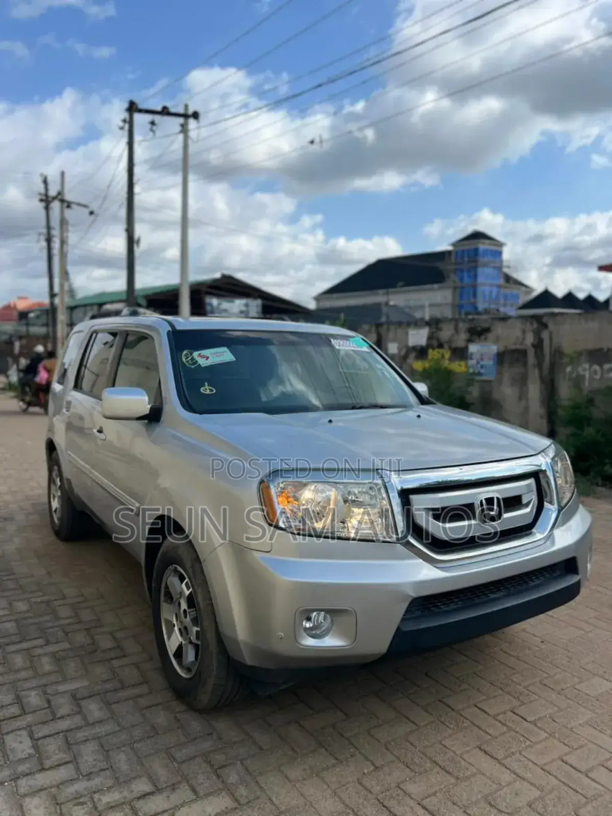 Honda Pilot Touring w/RES/Navi FWD (3.5L 6cyl 5A) 2010 Silver