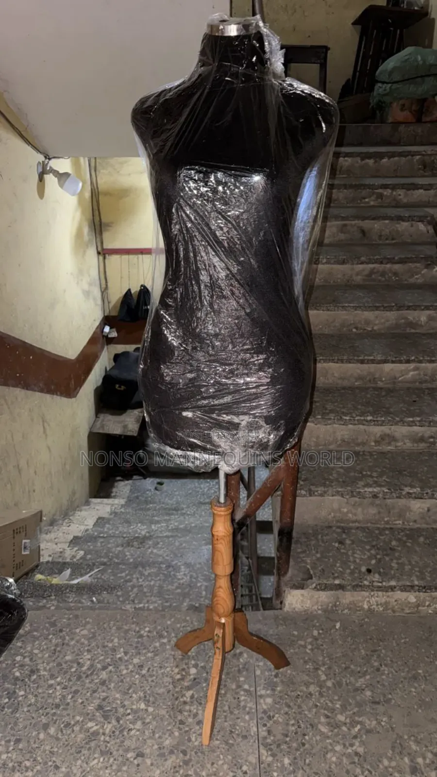 Size 12 Female Bodyform With Wooden Tripod Legs