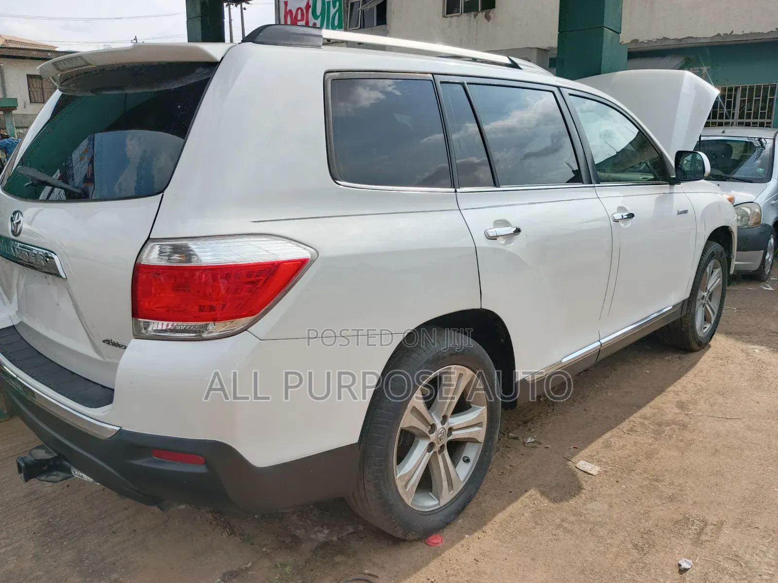 Toyota Highlander Limited 2012 White