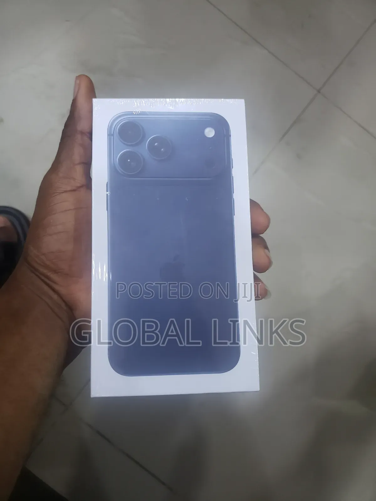 New Apple XR 128 GB Blue