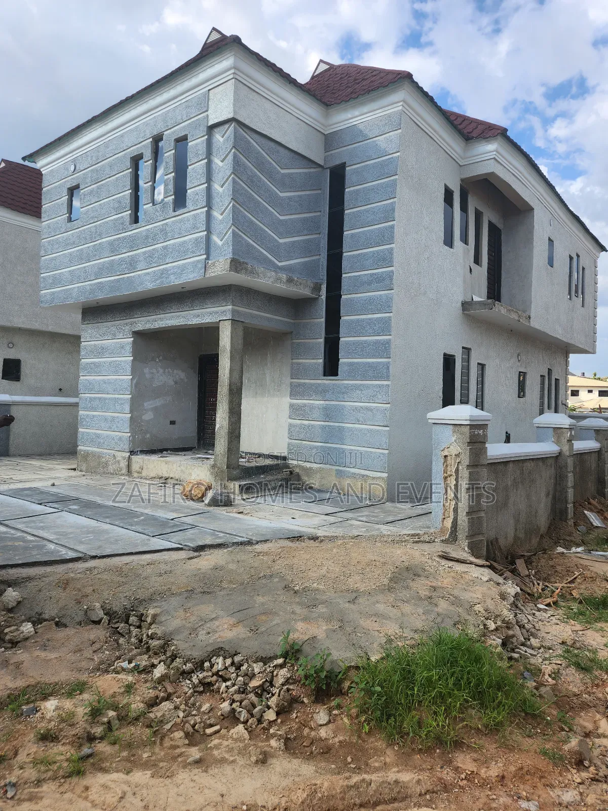 4bdrm Duplex in New Bodija for sale