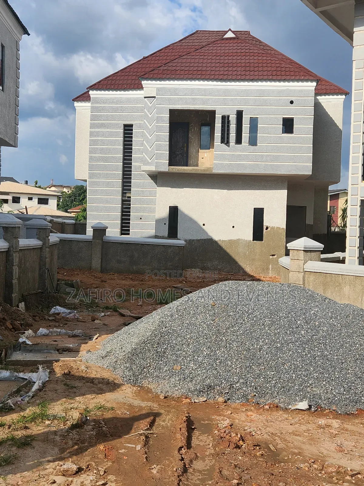 4bdrm Duplex in New Bodija for sale