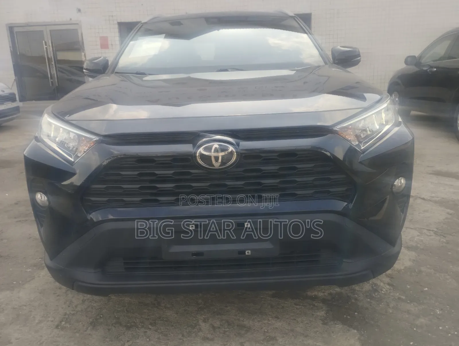 Toyota RAV4 XLE 2022 Black
