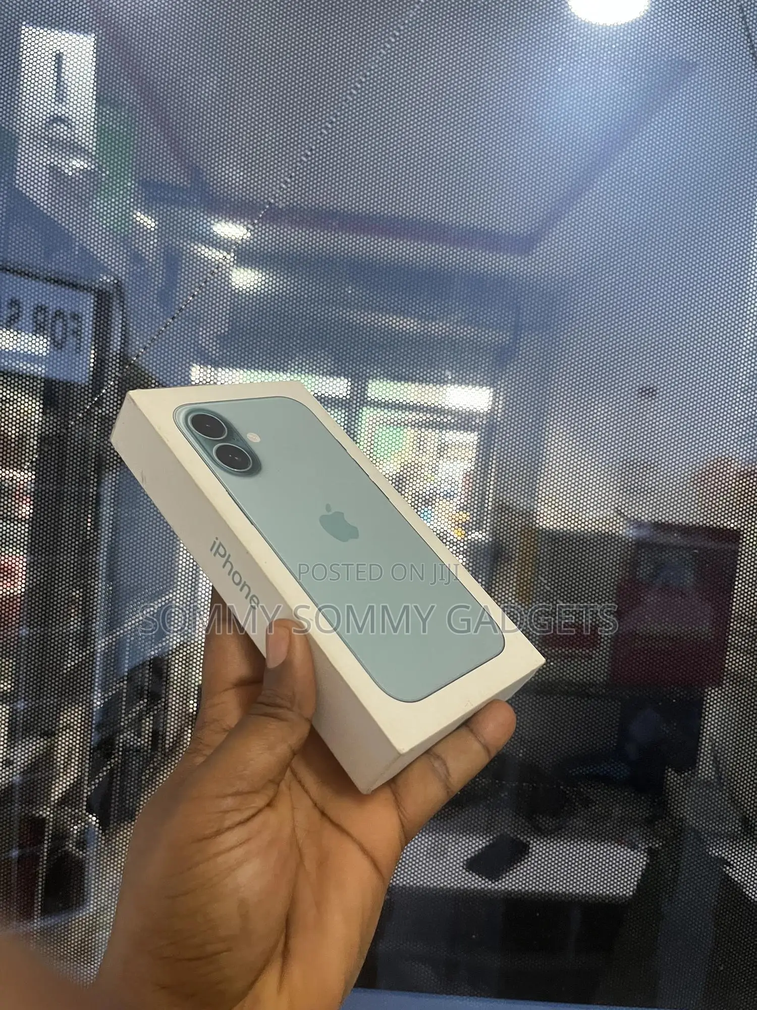 New Apple iPhone 16 128 GB Blue