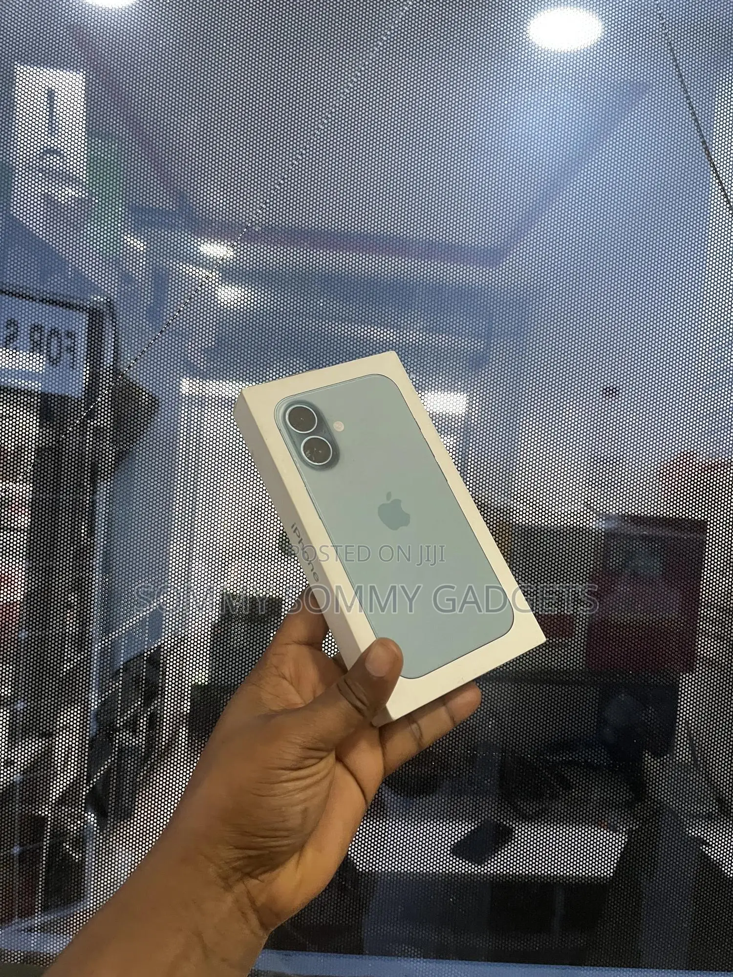 New Apple iPhone 16 128 GB Blue