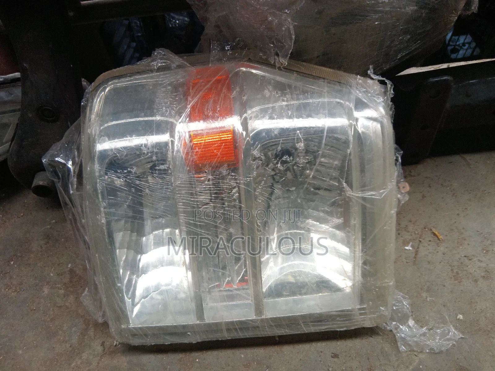 Headlight Ford Econoline 2010 Model