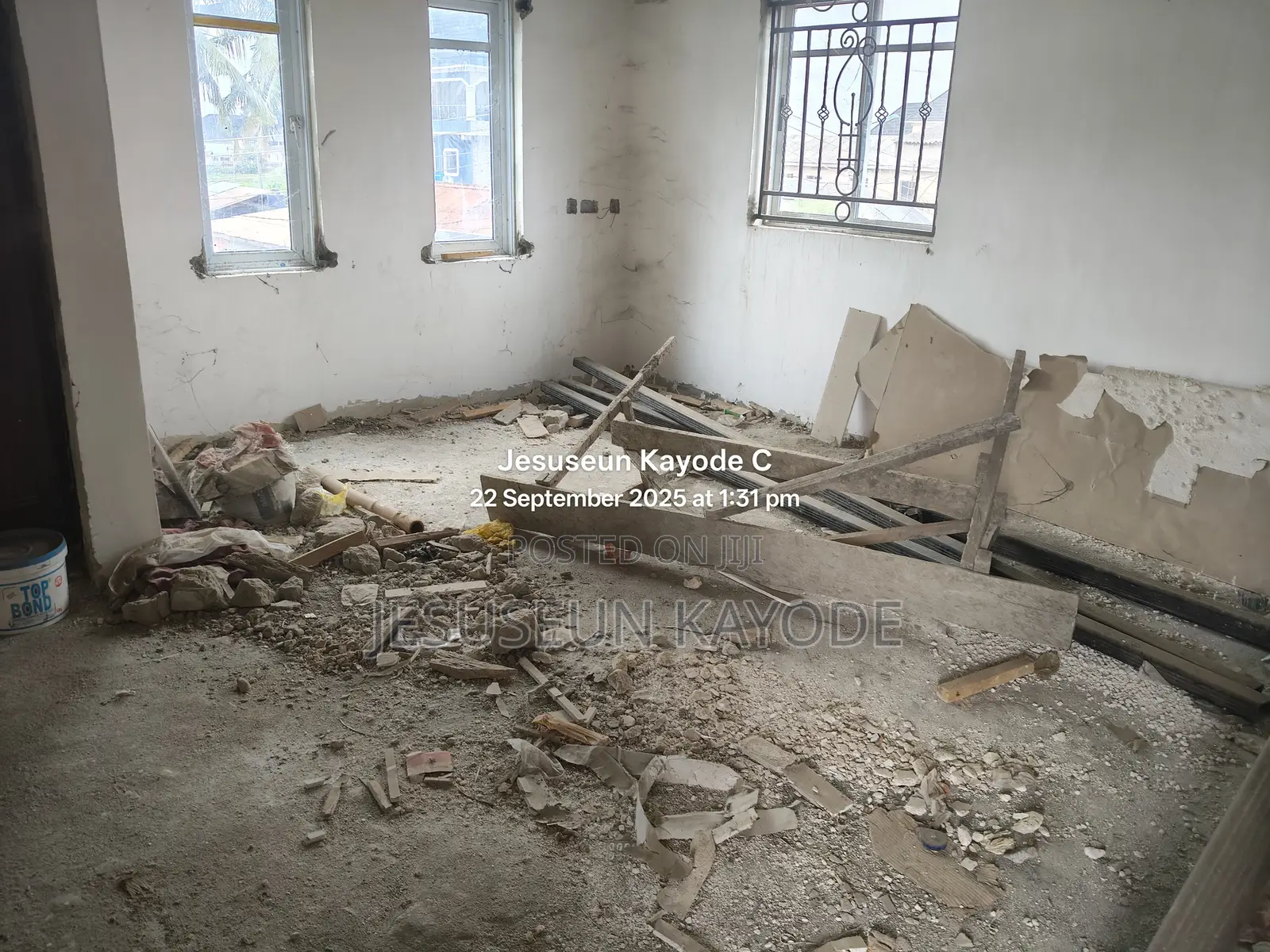 4bdrm Duplex in Onaiwawimo Street for sale