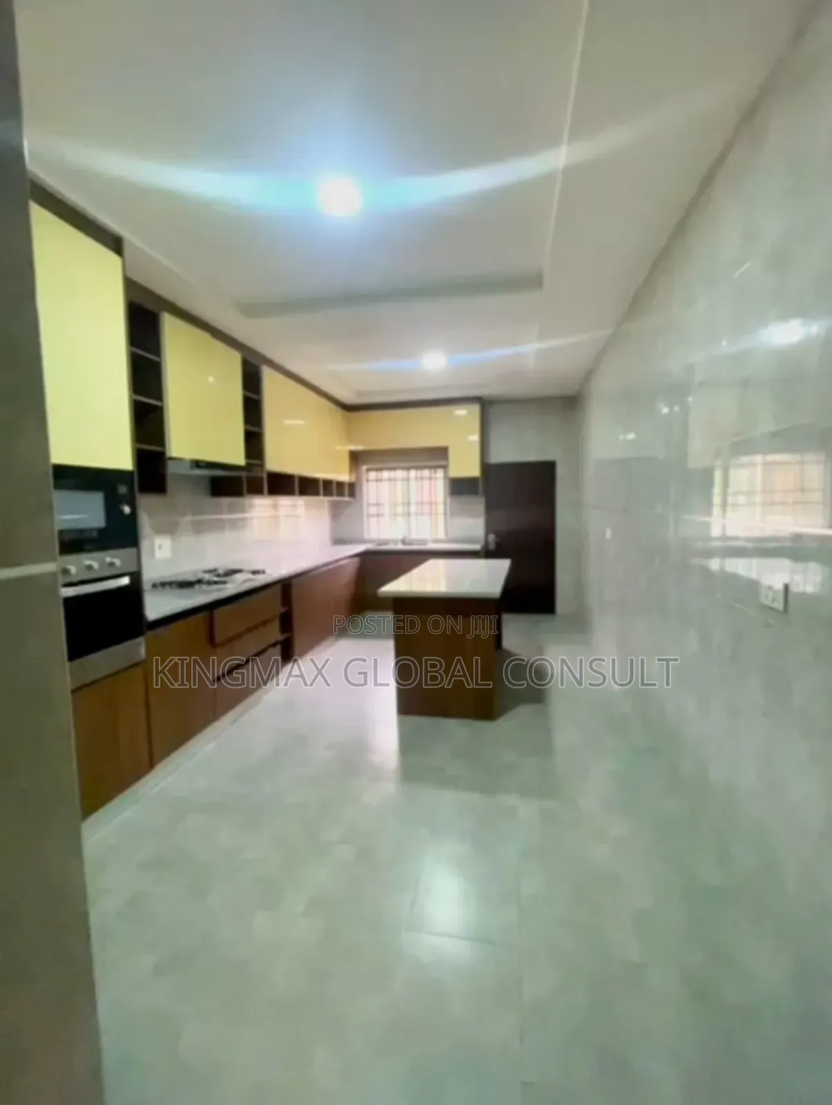 6bdrm Duplex in Guzape District for sale