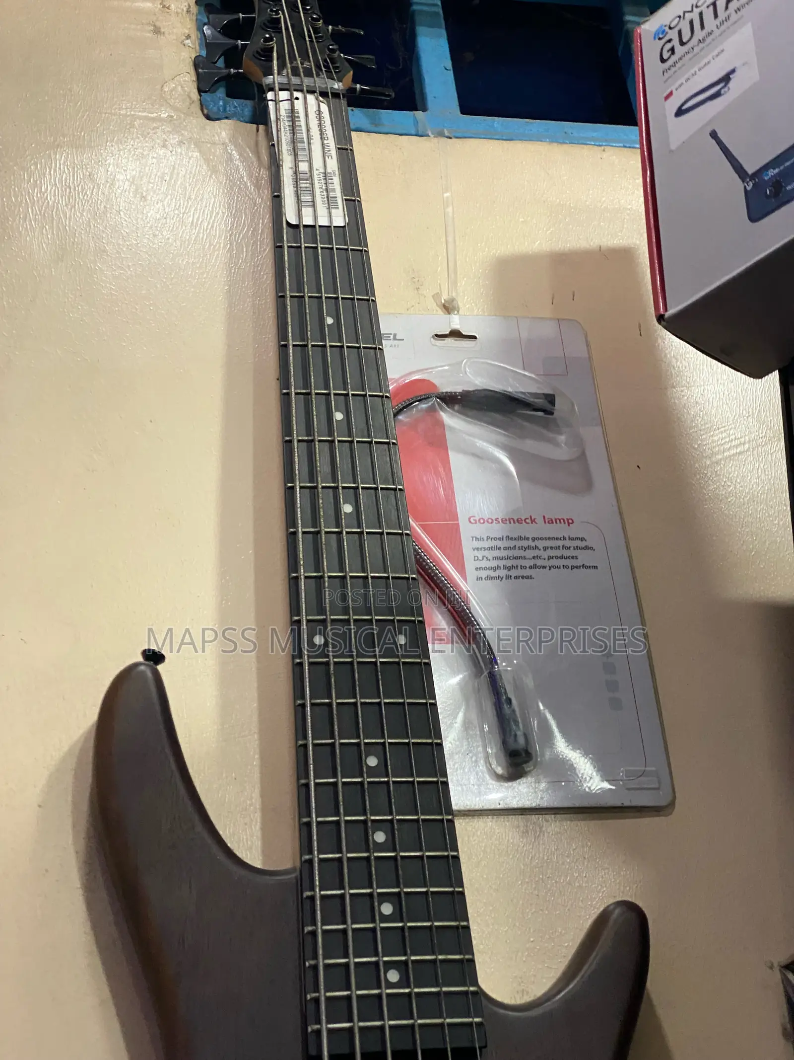 Ibanez Gsr206b 6-String Bass Guitar