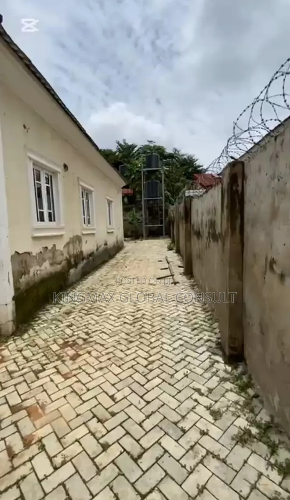 3bdrm Bungalow in Lugbe Abuja for sale