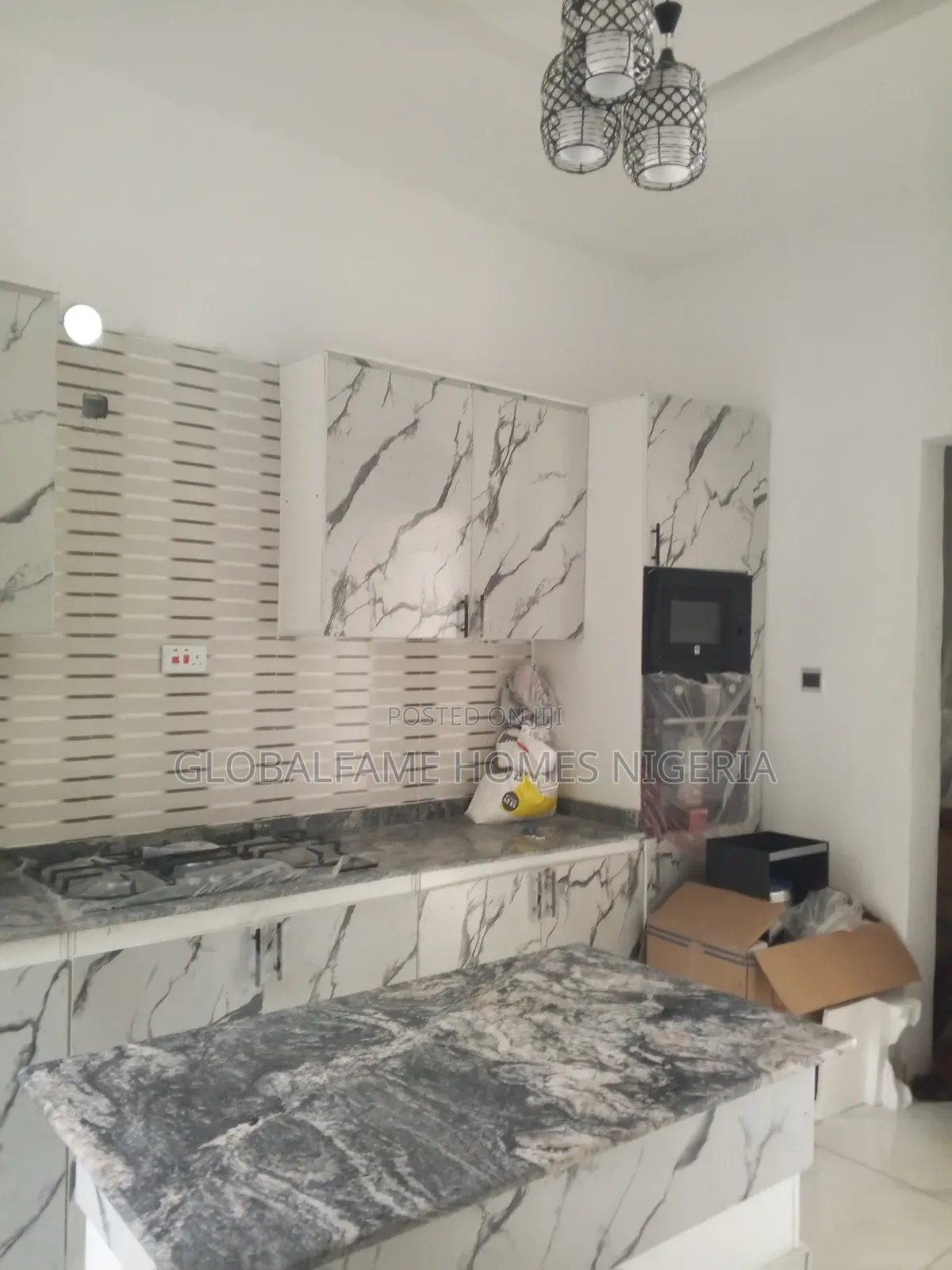 4bdrm Duplex in United Estate for sale