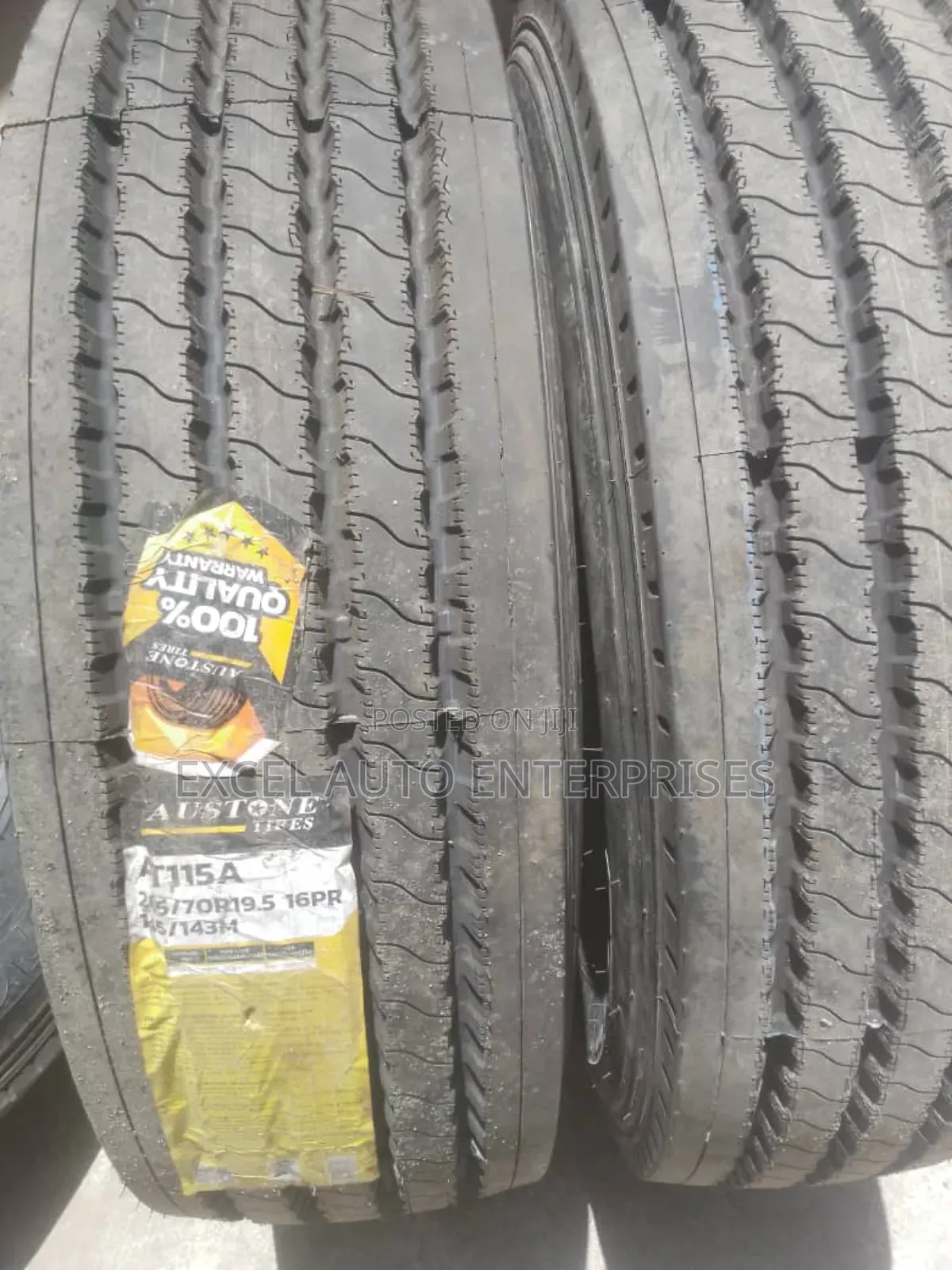 285-70-19.5 Tire for Lorries
