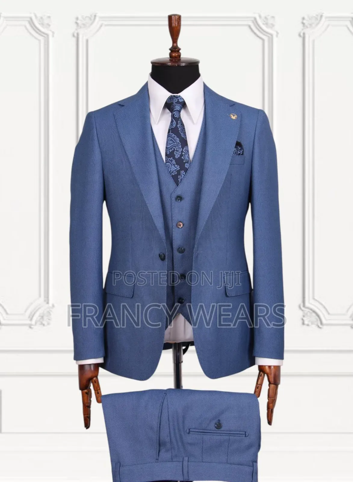 3 Piece Quality Men's Suits Available in Sizes