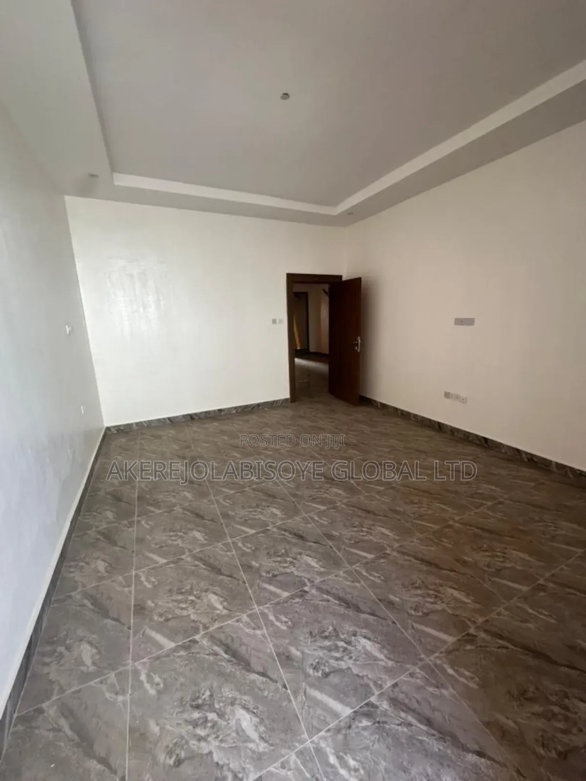 4bdrm Townhouse/Terrace in In An Estate Around for sale