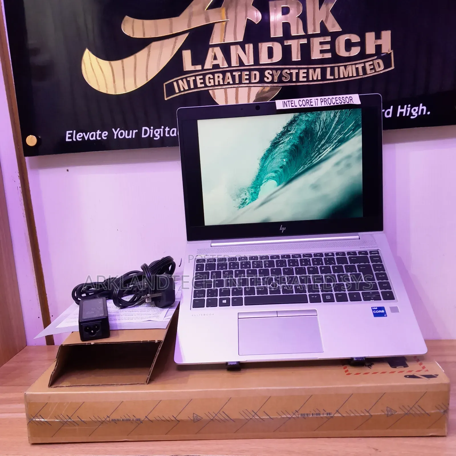New Laptop HP EliteBook 845 G7 8GB Intel Core I7 SSD 256GB