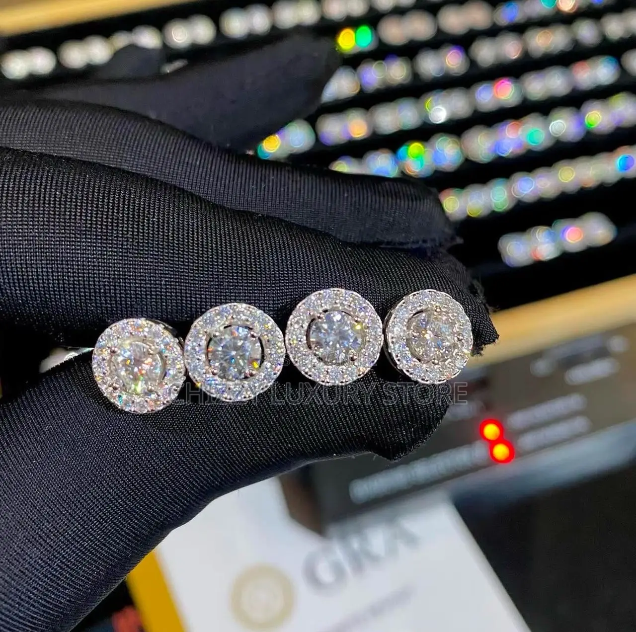 VVS Moissanite Quality Luxury Men Stud Passes the Diamond Test