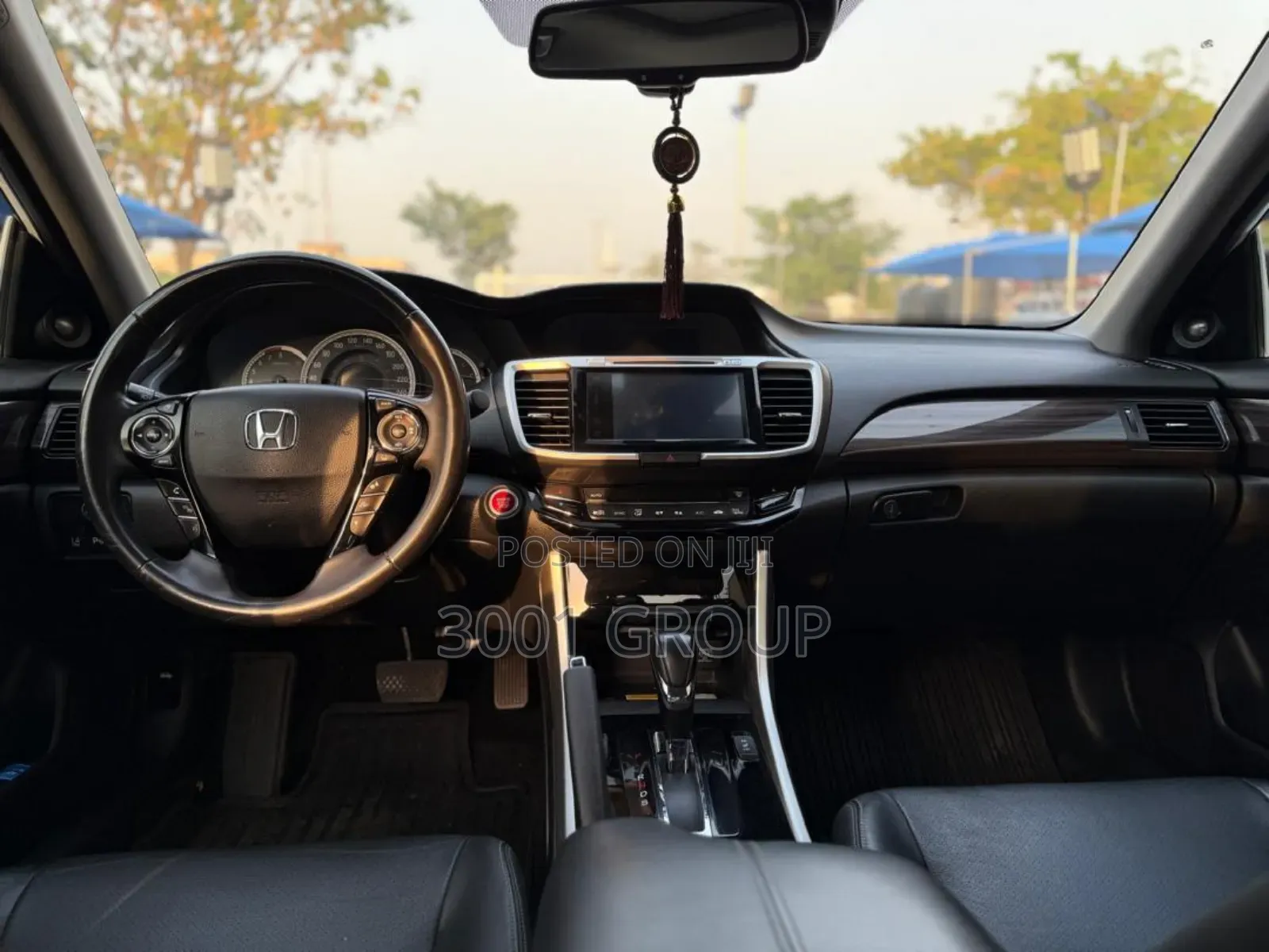 Honda Accord Touring V6 4dr Sedan FWD (3.5L 6cyl 6A) 2017 White