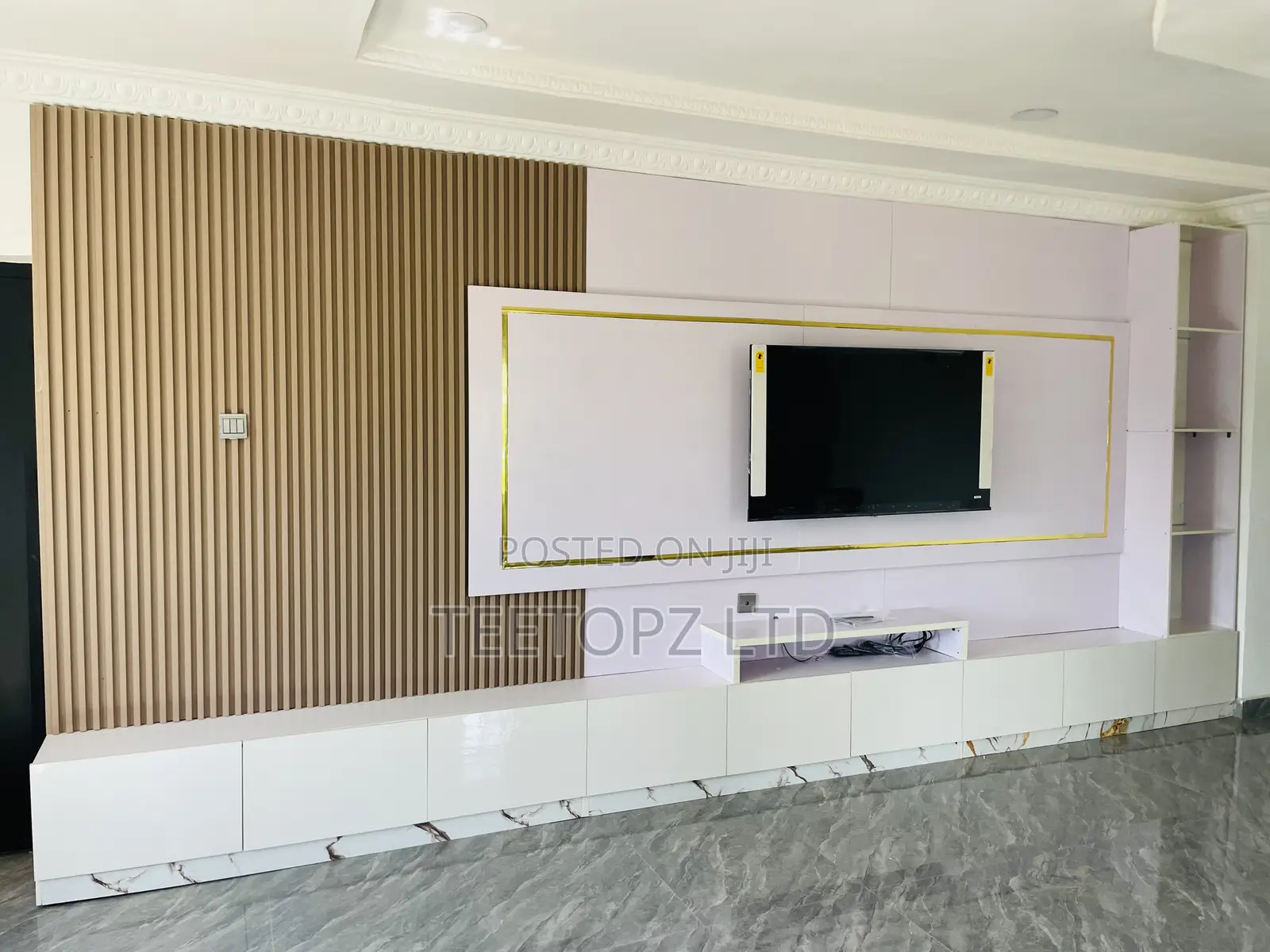 Tv Consoles
