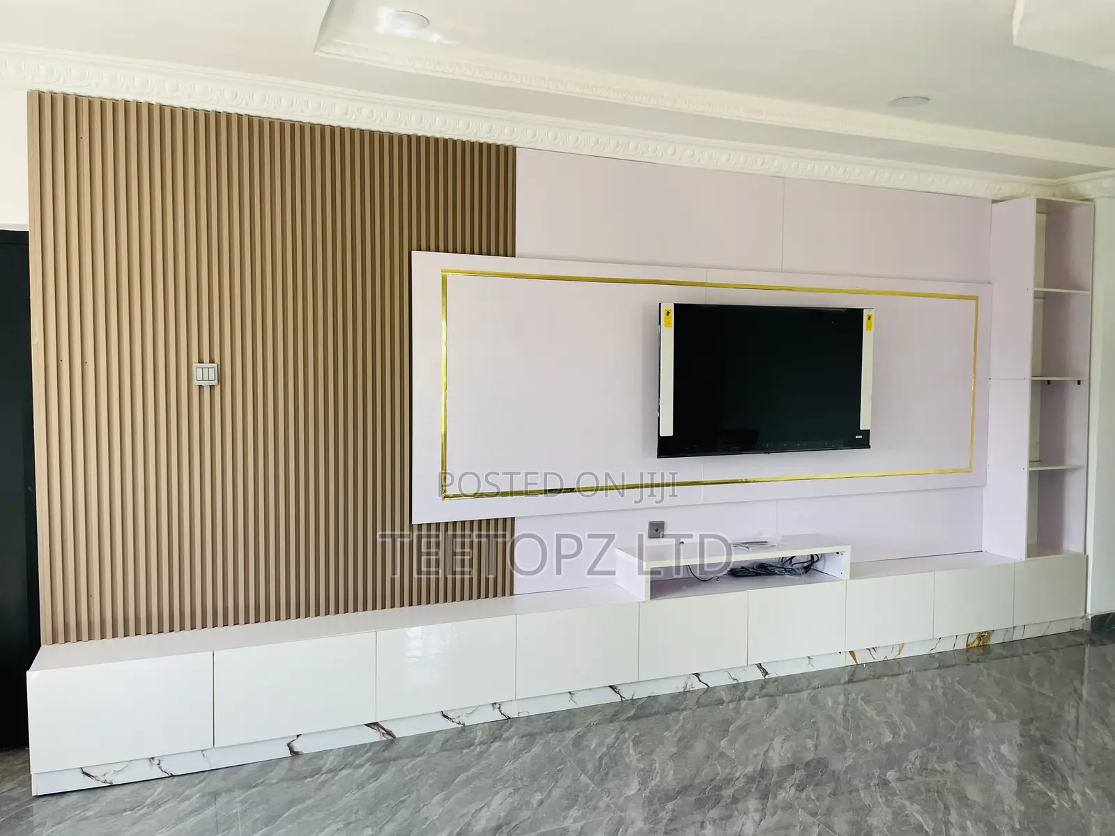 Tv Consoles