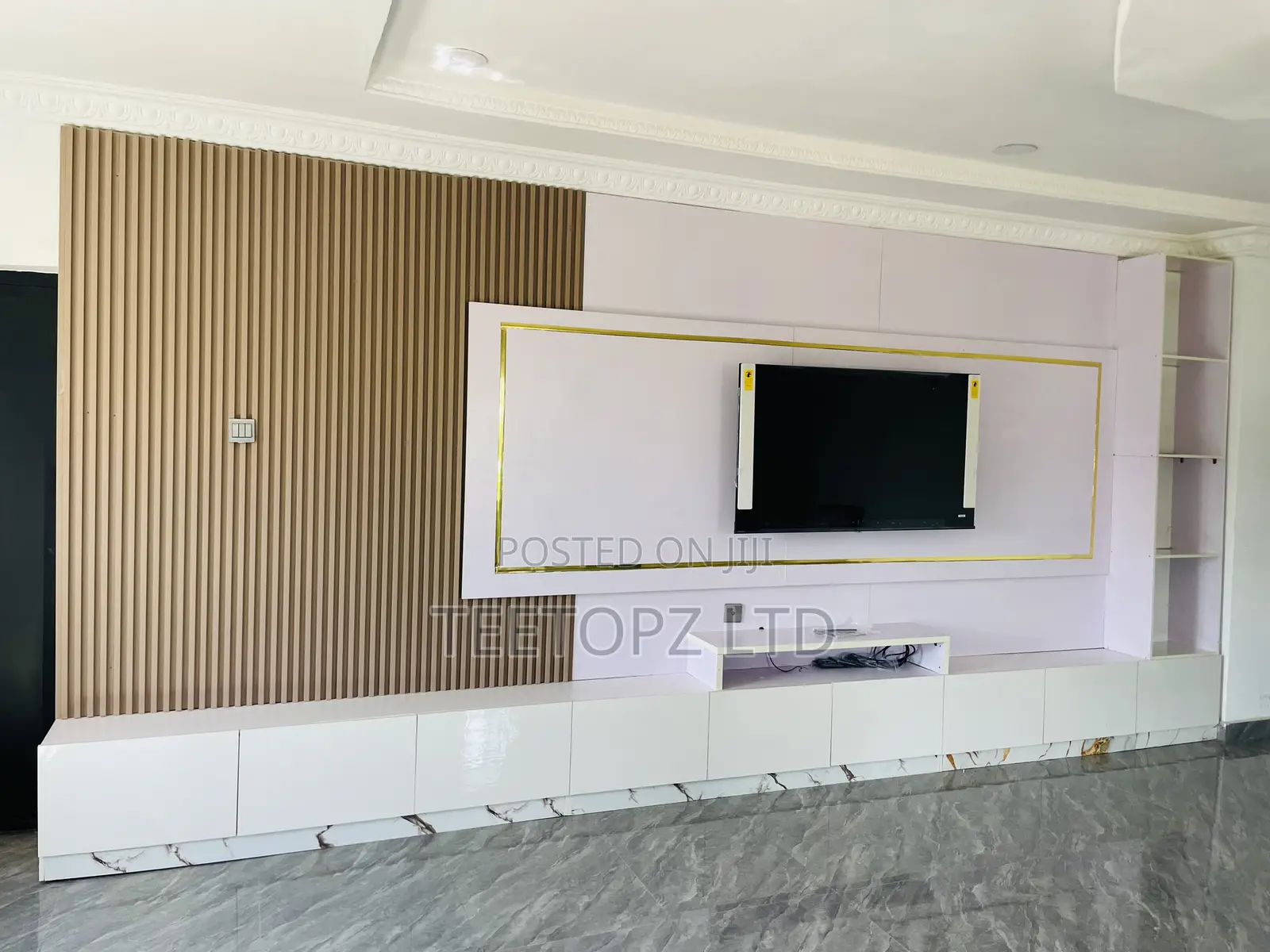 Tv Consoles