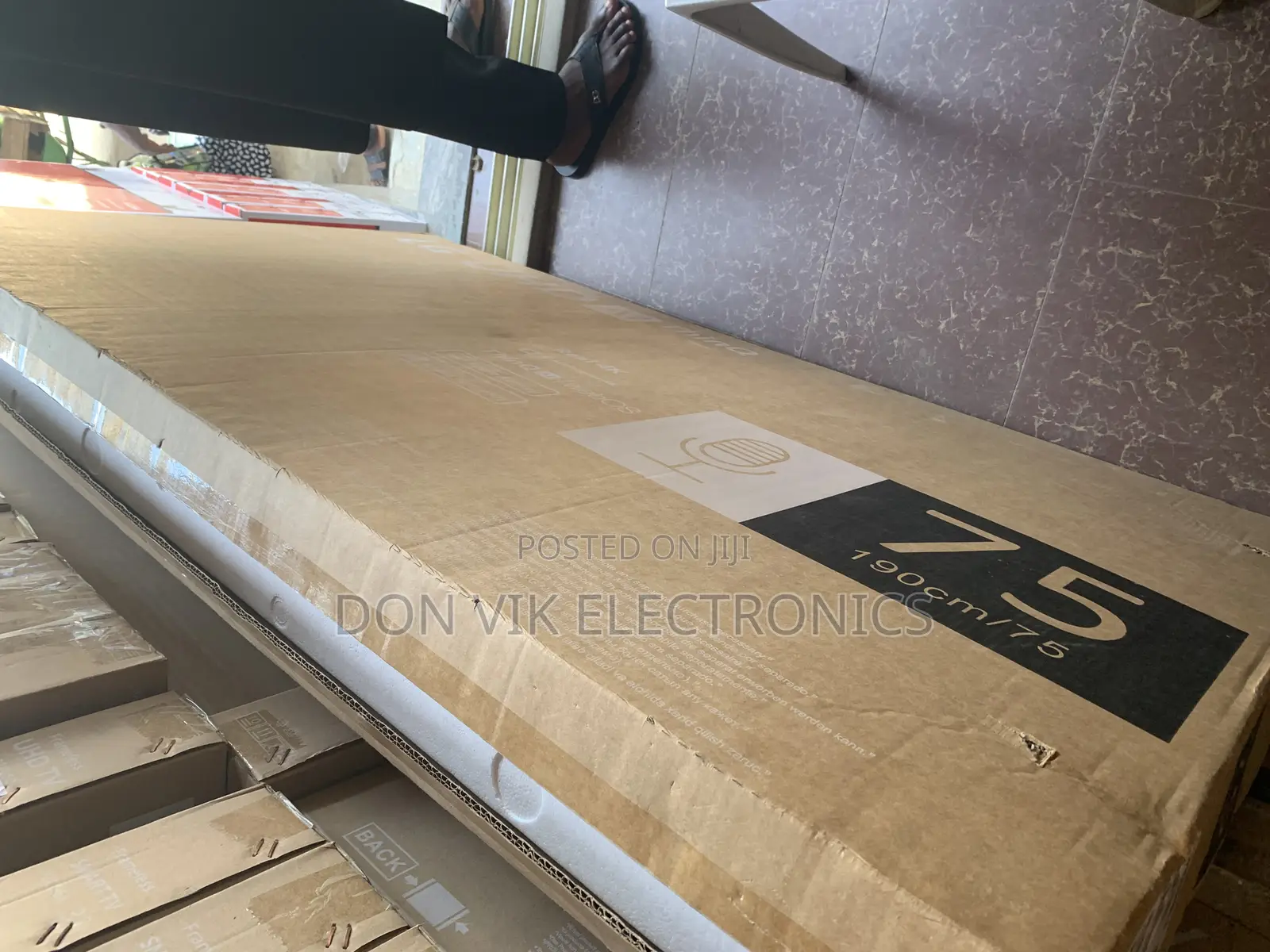 Frameless 75 Inches Smart Lg Tv Available
