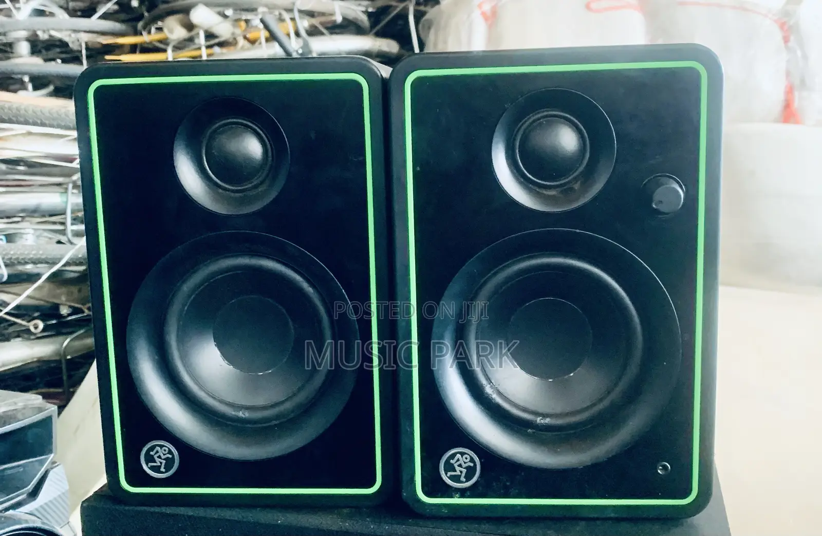 He Mackie Cr3-X I Studio Monitor
