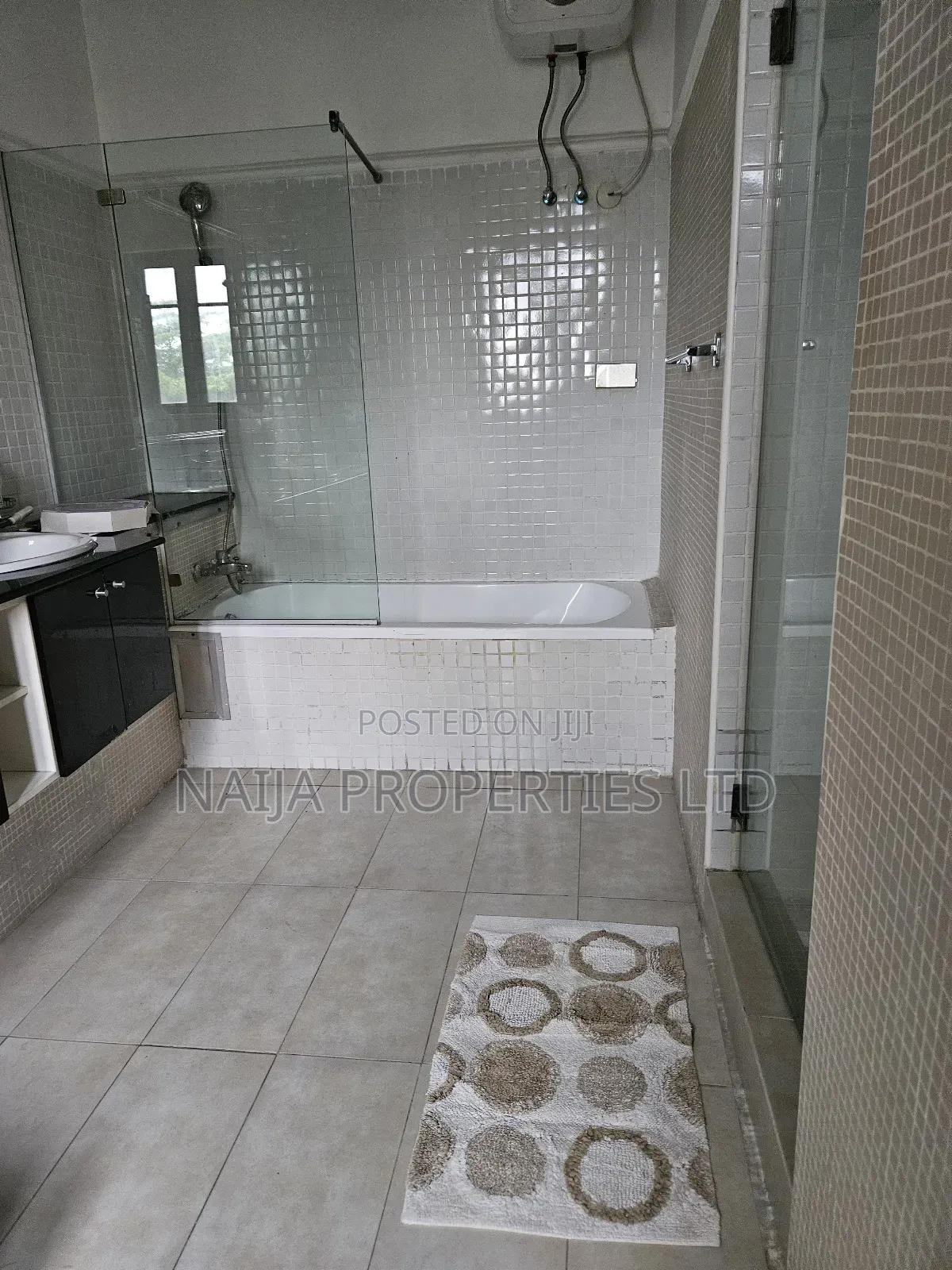 3bdrm Apartment in Oniru Estate, Victoria Island for sale