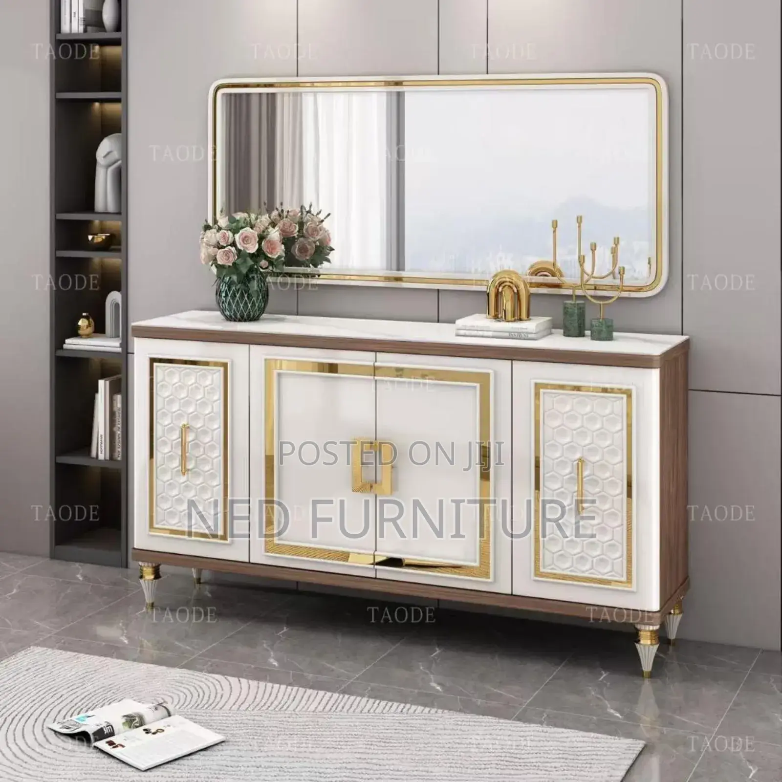 Quality Cupboard Console With Mirror