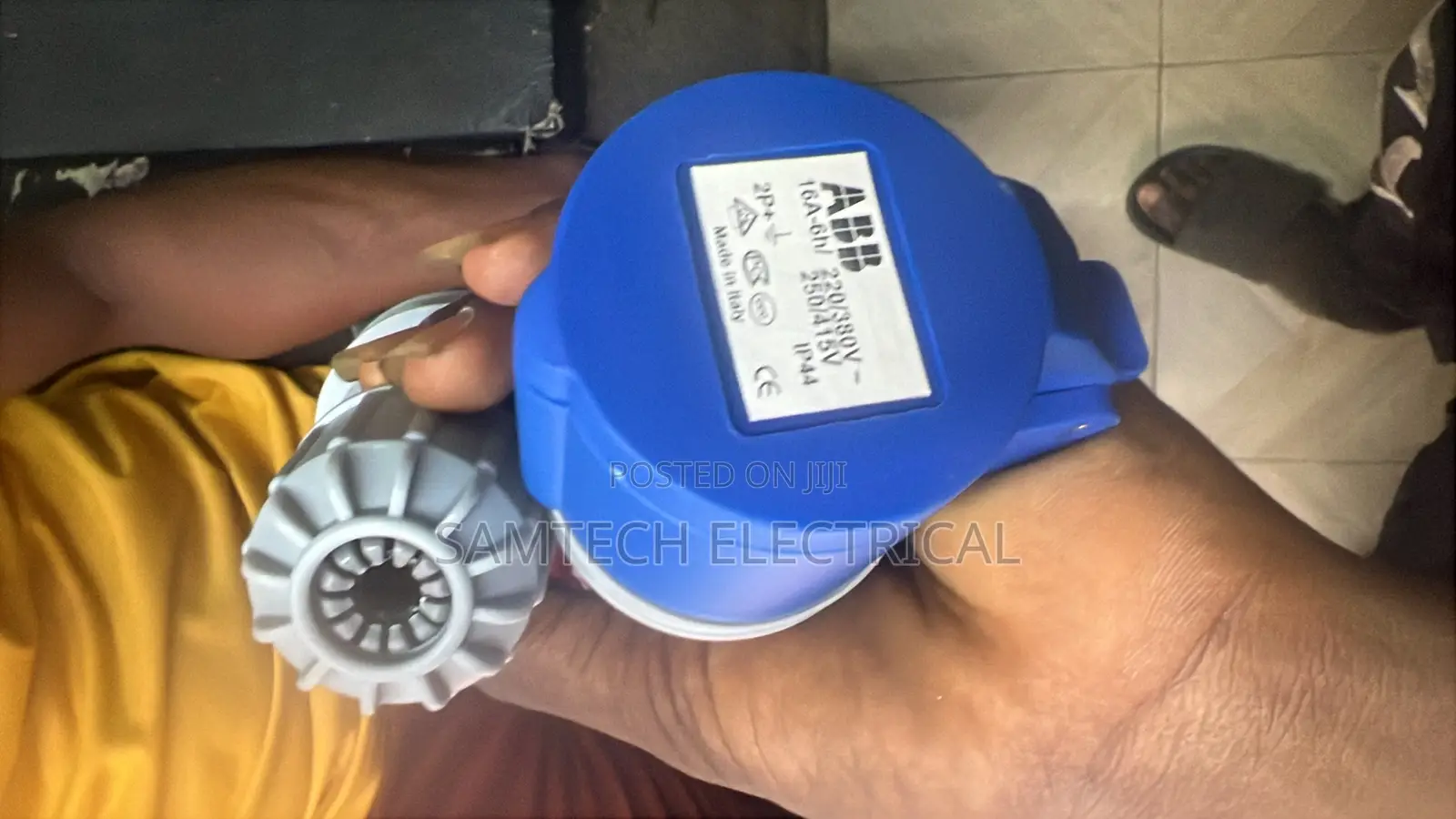 32a Industrial Male and Female