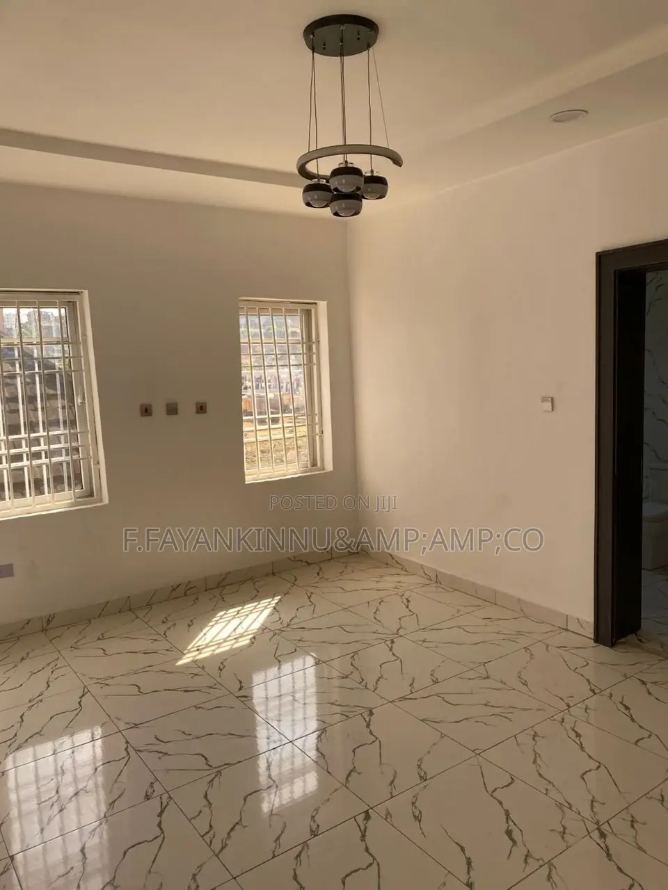 6bdrm Duplex in Apo District for sale