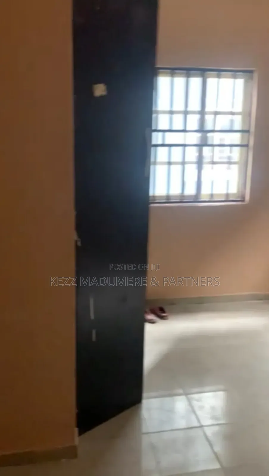 3bdrm Block of Flats in Iwofe Road Port for rent