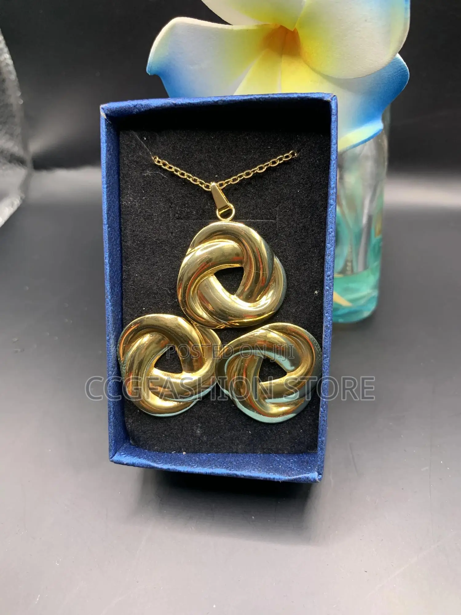 Fashion Necklace Set
