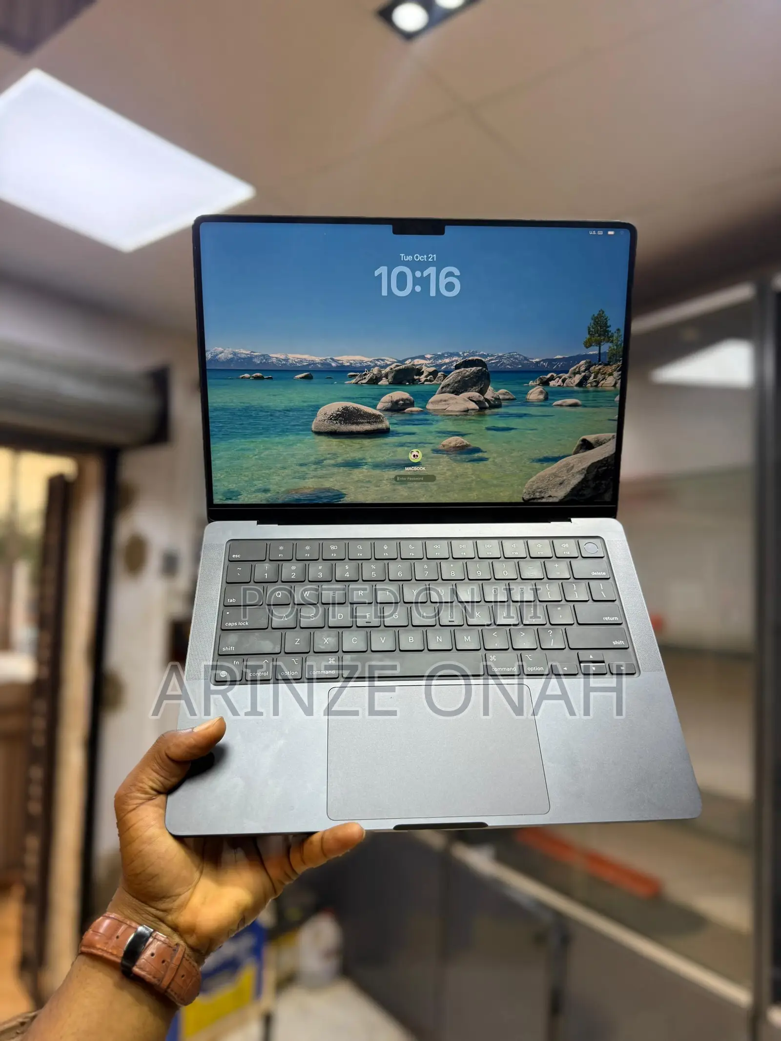 Laptop Apple MacBook Pro 2024 M4 14-Inch 16GB Apple M4 SSD 512GB