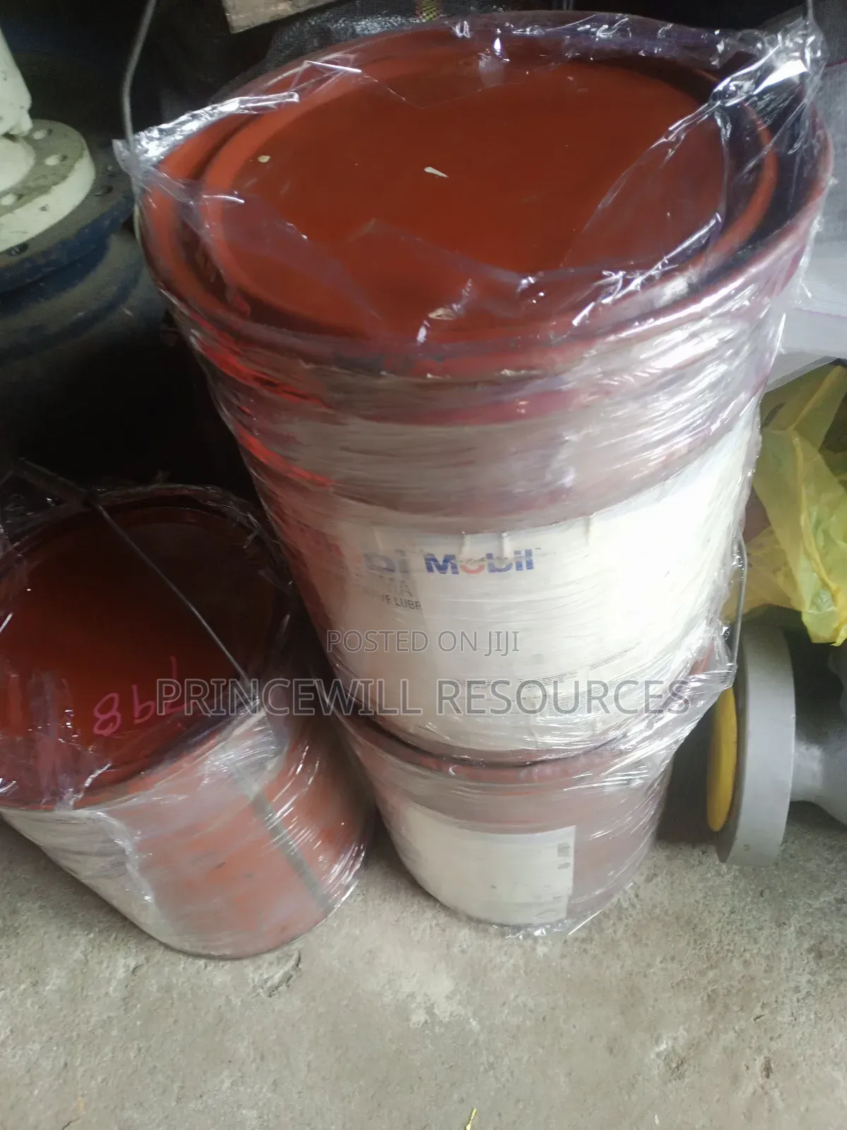 Mobile Grease for Lubricant