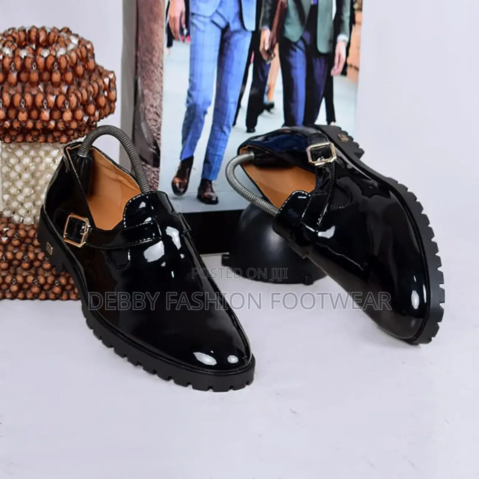 Mazerata Black Shoe – Sophisticated Style, Everyday Comfort