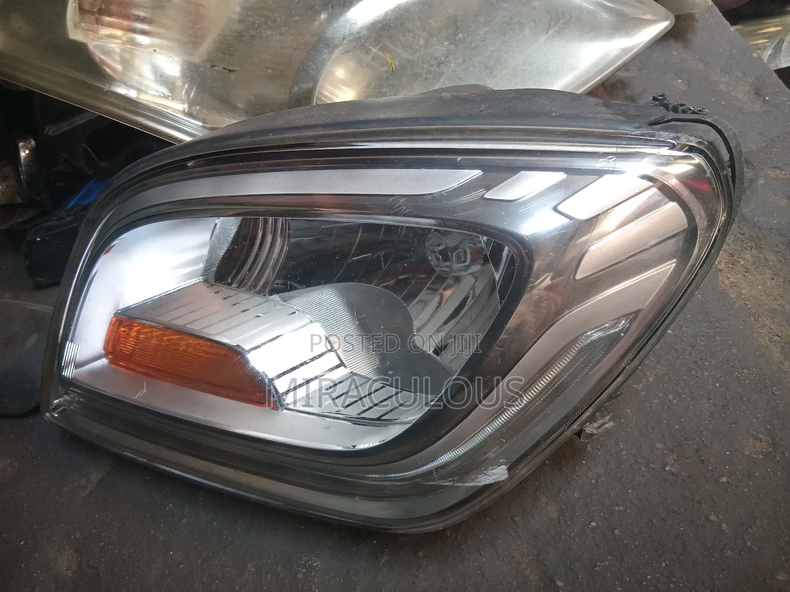 Headlight Chevrolet Orlando 2015 Model