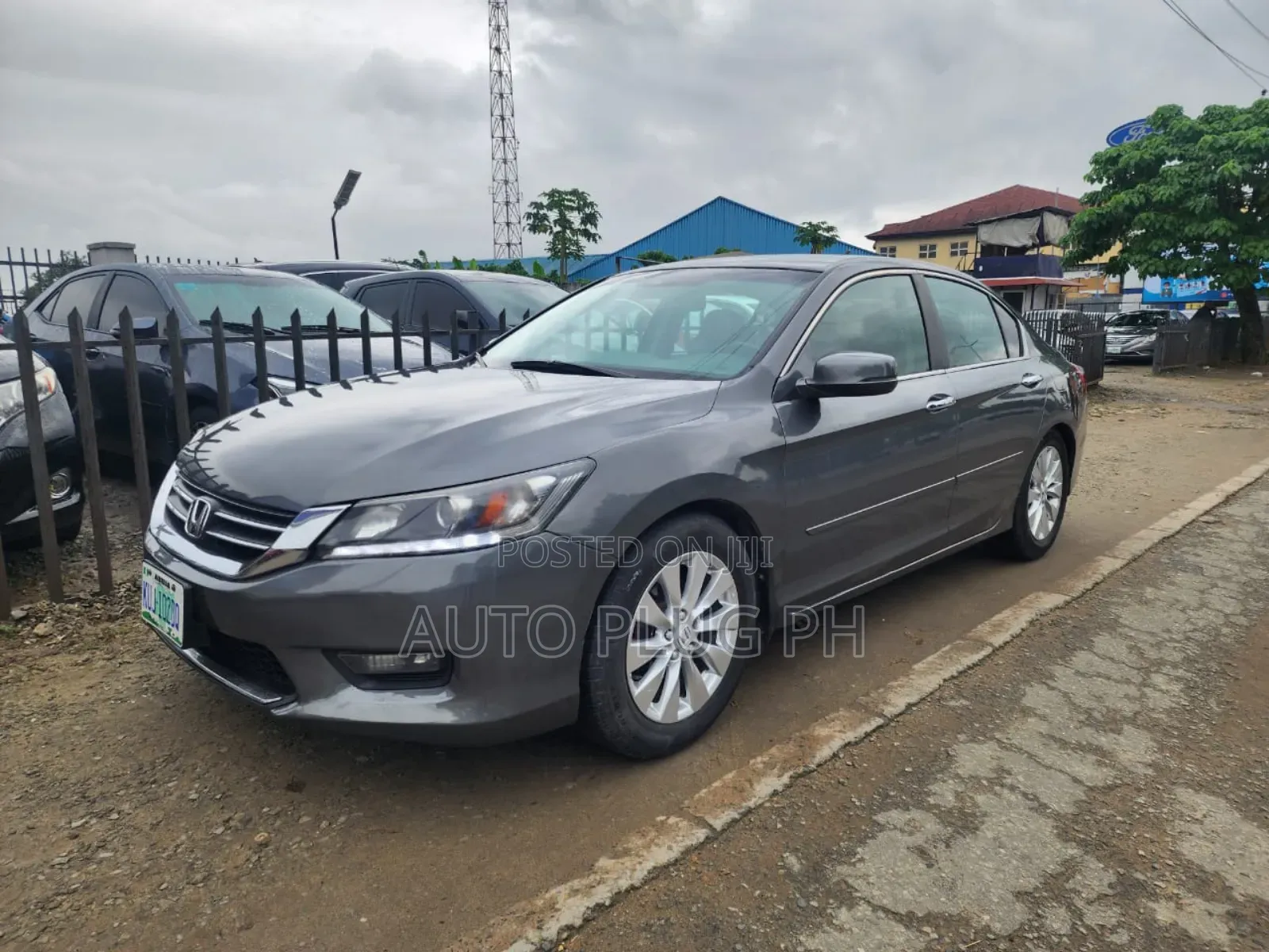 Honda Accord EX-L V-6 4dr Sedan w/Navigation (3.5L 6cyl 6A) 2014 Gray