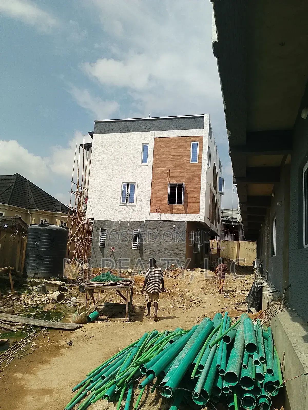 4bdrm Townhouse/Terrace In Adeniyi Jones For Sale