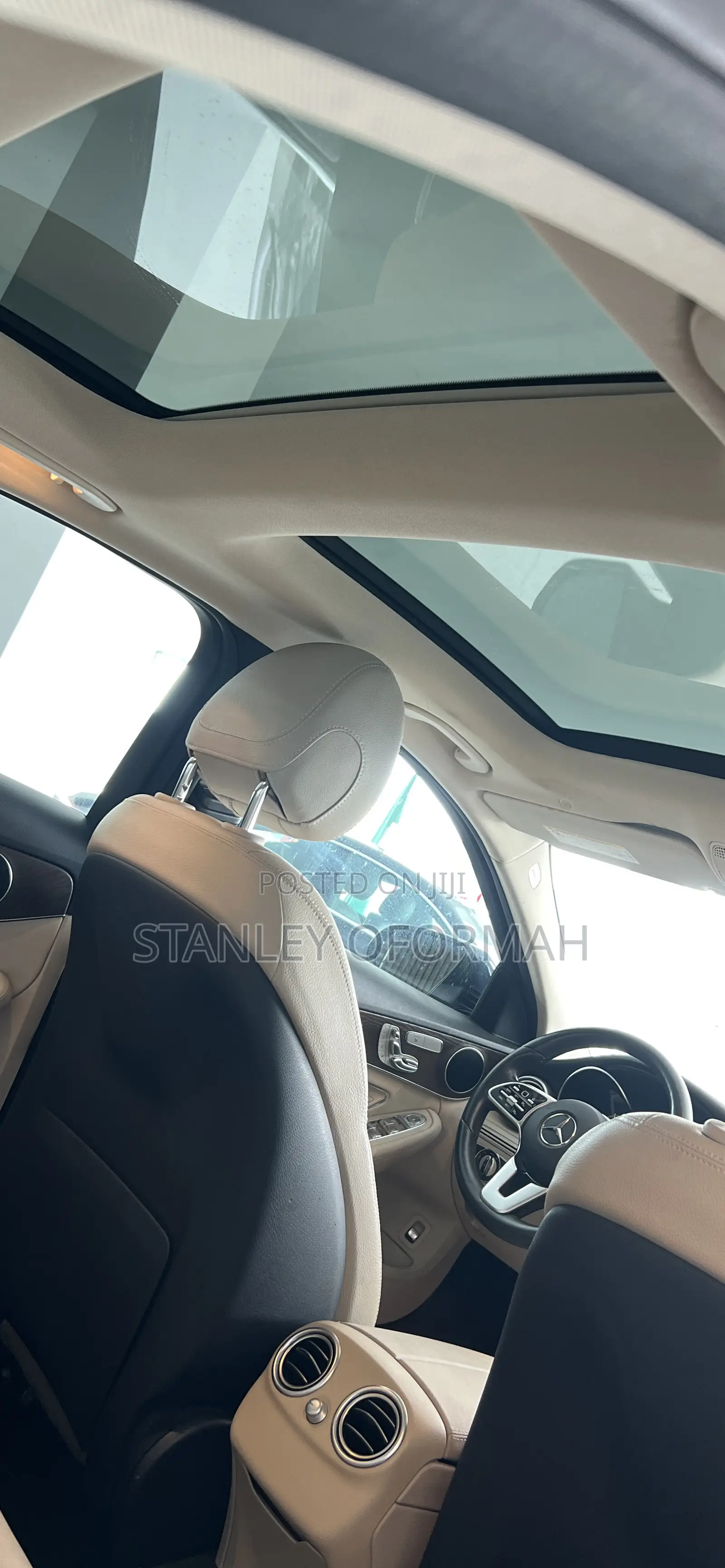 Mercedes-Benz C300 2020 Blue