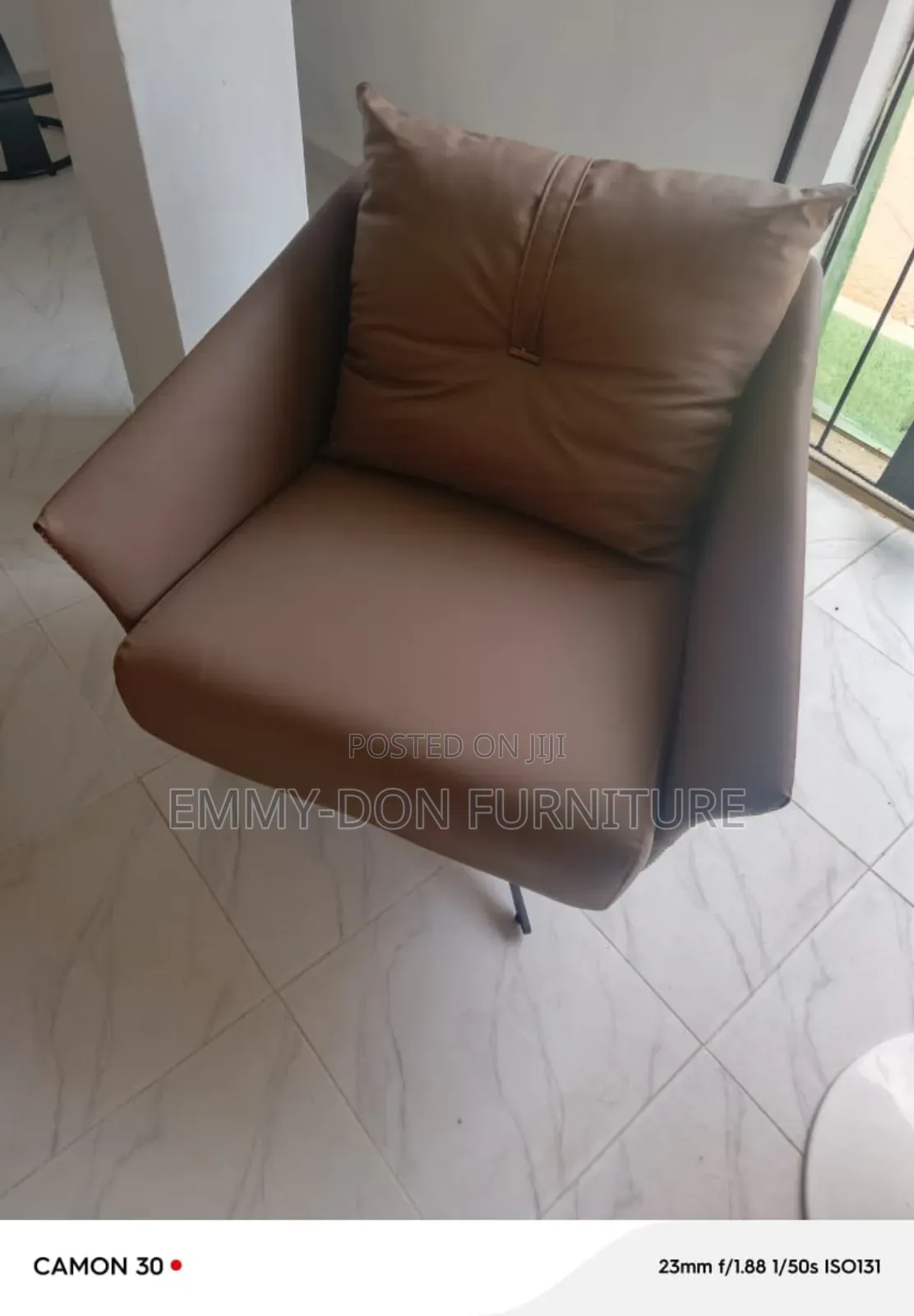 High Quality Executive Relaxing Swinging Chair