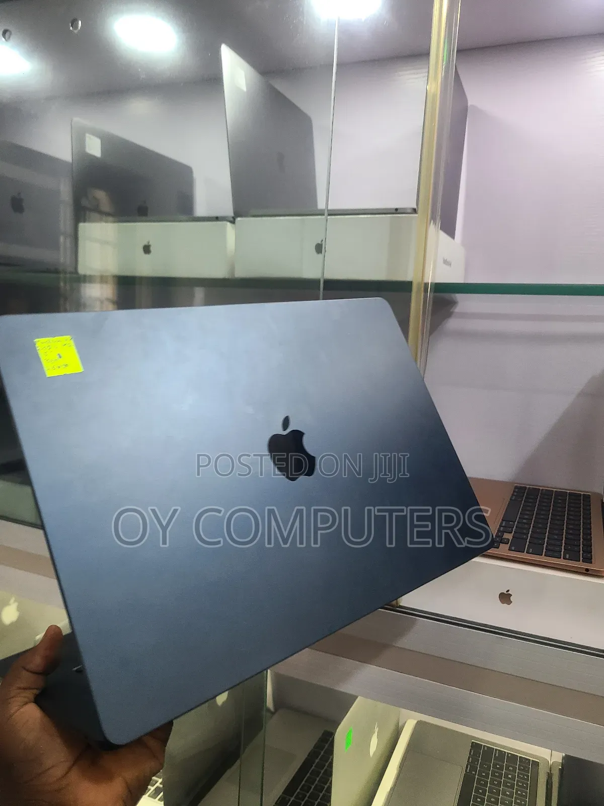 Laptop Apple MacBook Air 2023 M2 8GB Apple M2 SSD 256GB