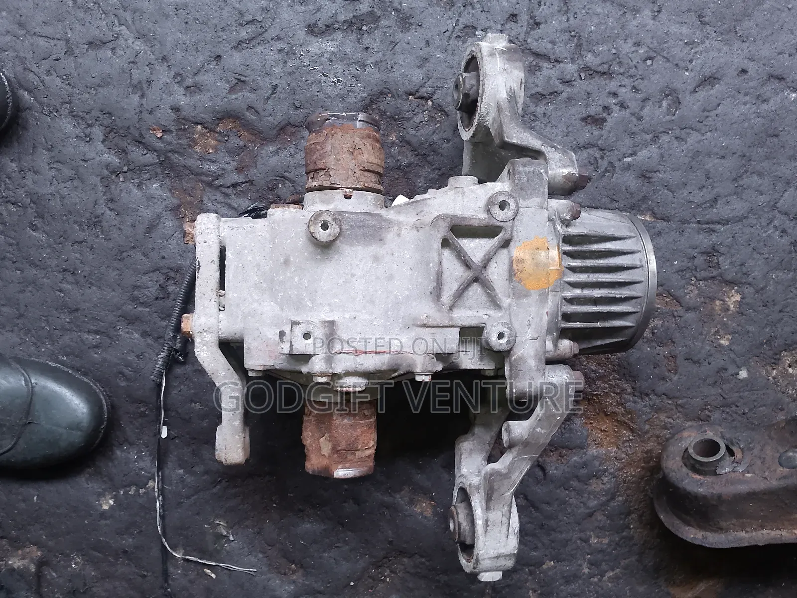 Complete Back Axel Toyota Rav4 2008-2012